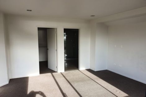 Photo of property in 27c Tamaki Bay Drive, Pakuranga, Auckland, 2010