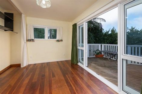 Photo of property in 118 Kelburn Parade, Kelburn, Wellington, 6012