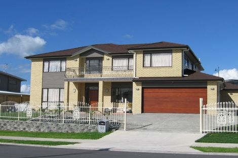 Photo of property in 51 Waimanu Bay Drive, Te Atatu Peninsula, Auckland, 0610