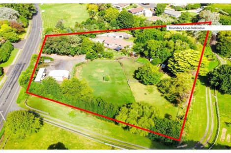 Photo of property in 3 Awhitu Road, Waiuku, 2683