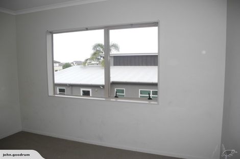 Photo of property in 24 Stranraer Crescent, Wattle Downs, Auckland, 2103