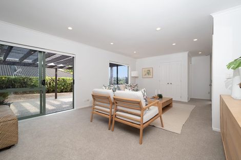 Photo of property in 32 Rush Creek Drive, Westgate, Auckland, 0614