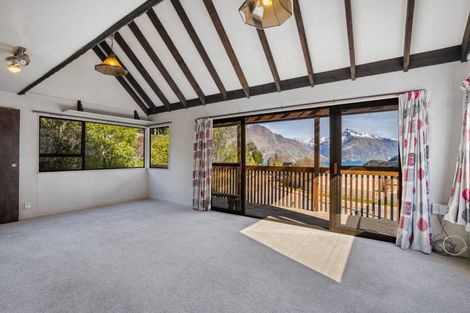Photo of property in 218 Fernhill Road, Sunshine Bay, Queenstown, 9300