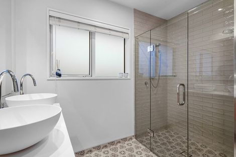 Photo of property in 54 Luxembourg Crescent, Halswell, Christchurch, 8025