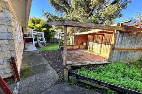 Photo of property in 42 Russell Road, Manurewa, Auckland, 2102