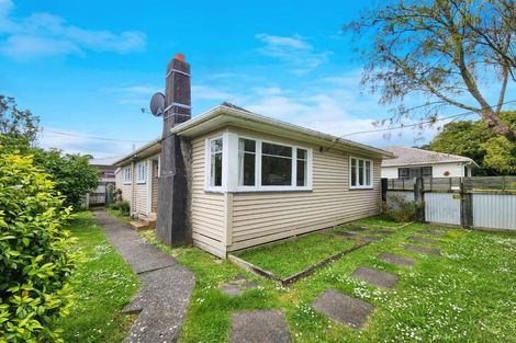 Photo of property in 1 Hine Road, Wainuiomata, Lower Hutt, 5014