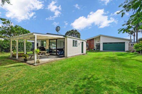 Photo of property in 4 Ringer Avenue, Matapouri, Whangarei, 0173