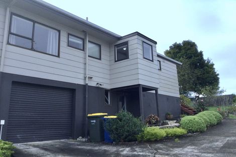 Photo of property in 2/123 Lynn Road, Bayview, Auckland, 0629