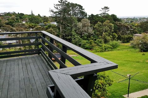 Photo of property in 211 Titirangi Road, Titirangi, Auckland, 0604