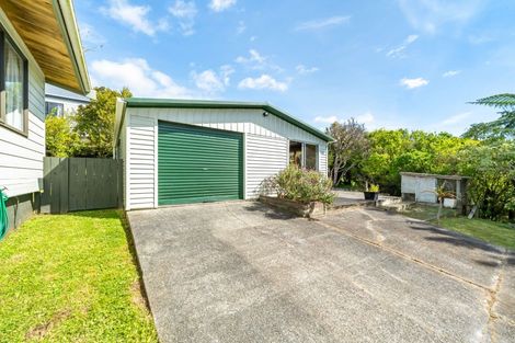 Photo of property in 22 Whitechapel Grove, Stokes Valley, Lower Hutt, 5019