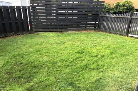 Photo of property in 2/17 West Hoe Road, Orewa, 0931