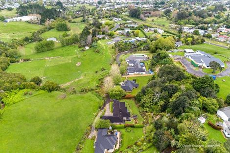 Photo of property in 2g Country Club Lane, Waiuku, 2123