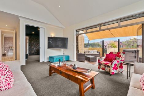 Photo of property in 1 Bancroft Place, Parklands, Christchurch, 8083