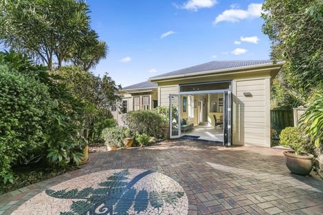 Photo of property in 31 Rawhiti Terrace, Kelburn, Wellington, 6012