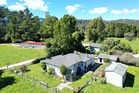 Photo of property in 47 Inwoods Road, Parklands, Christchurch, 8083