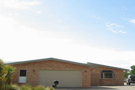 Photo of property in 54 Queens Avenue, Waikuku Beach, 7402