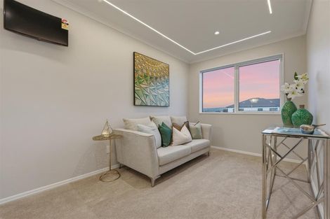 Photo of property in 9 Toporoa Street, Karaka, 2113
