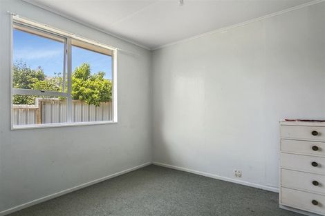 Photo of property in 60 Matuku Street, Two Mile Bay, Taupo, 3330