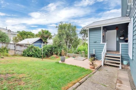 Photo of property in 29 Rimu Street, Helensville, 0800