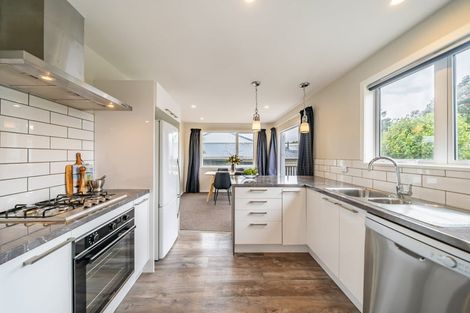 Photo of property in 46 Taieri Crescent, Kelson, Lower Hutt, 5010