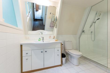 Photo of property in 75 Park Hill Road, Birkenhead, Auckland, 0626