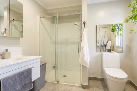 Photo of property in 20b Cambridge Road, Riverhead, 0820