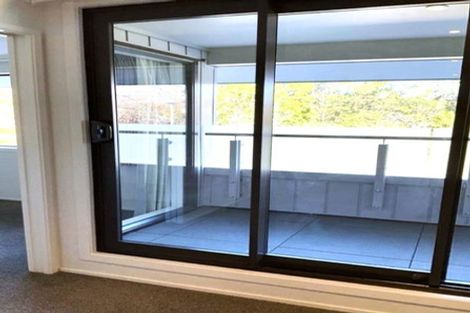 Photo of property in 12a/30 Westward Ho, Glen Eden, Auckland, 0602