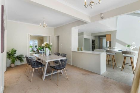 Photo of property in 206 Hurstmere Road, Takapuna, Auckland, 0622