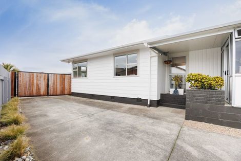 Photo of property in 71 Lockhart Avenue, Milson, Palmerston North, 4414