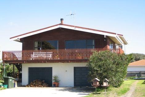 Photo of property in 5 Ohuirehe Road, Coastlands, Whakatane, 3120