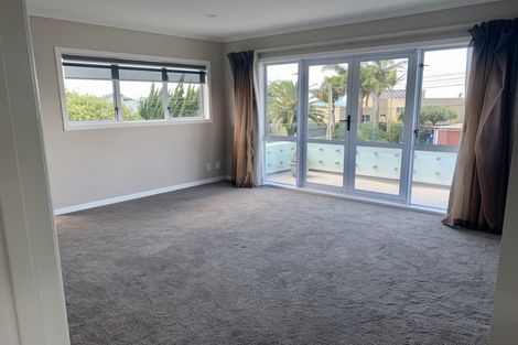 Photo of property in 65 Seacliffe Avenue, Belmont, Auckland, 0622