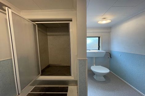 Photo of property in 226 Henderson Valley Road, Henderson, Auckland, 0612