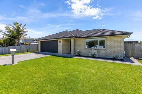 Photo of property in 11 Rawiri Drive, Bell Block, New Plymouth, 4312