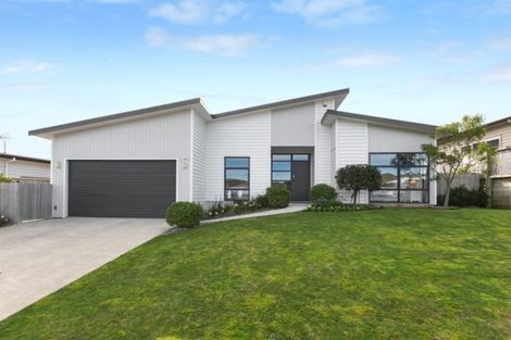 Photo of property in 24 Paparoa Crescent, Aotea, Porirua, 5024
