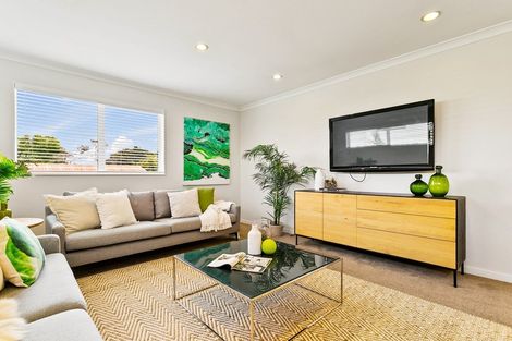 Photo of property in 311b Great North Road, Henderson, Auckland, 0612