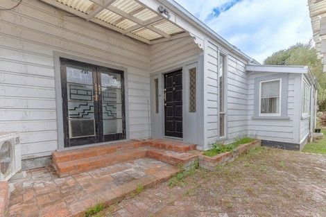 Photo of property in 16 Toia Street, Marton, 4710