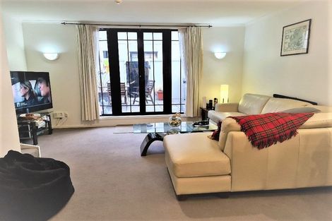 Photo of property in 74 Salamanca Road, Sunnynook, Auckland, 0620