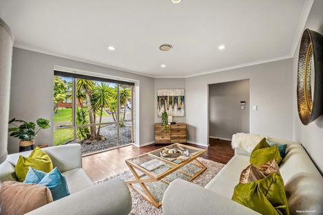 Photo of property in 25 Nimstedt Avenue, Oteha, Auckland, 0632