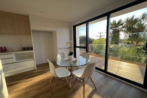 Photo of property in 2/30 Woodford Avenue, Henderson, Auckland, 0610