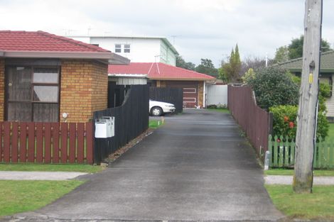 Photo of property in 2/10 Wellington Street, Papakura, 2110