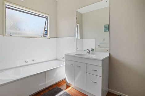 Photo of property in 167 Soleares Avenue, Mount Pleasant, Christchurch, 8081