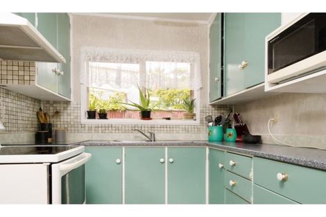 Photo of property in 1/8 Matuhi Rise, Henderson, Auckland, 0612