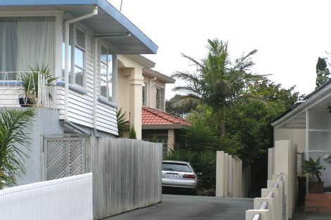 Photo of property in 1/2 Spencer Terrace, Hauraki, Auckland, 0622