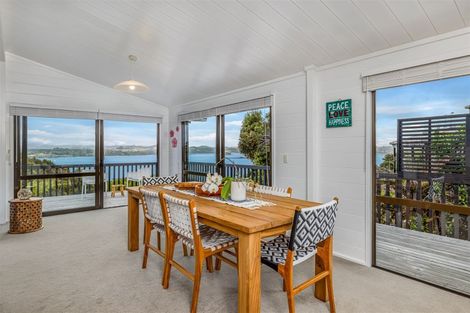 Photo of property in 88 Doves Bay Road, Kerikeri, 0294