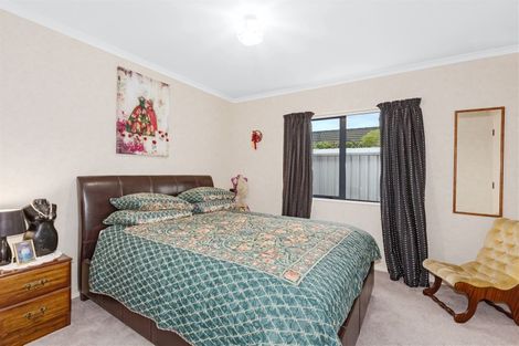 Photo of property in 1 West Peak Way, Otaki, 5512