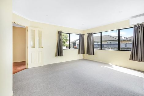 Photo of property in 59 Vardon Road, St Andrews, Hamilton, 3200