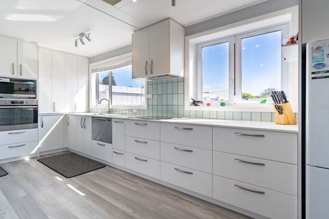 Photo of property in 99a Easther Crescent, Kew, Dunedin, 9012