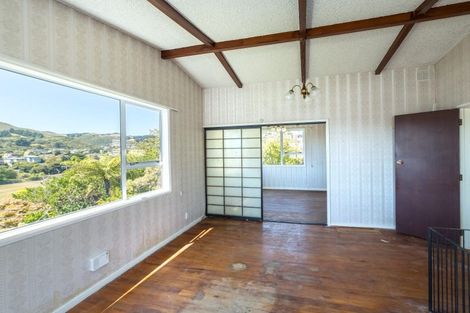 Photo of property in 13 Rembrandt Avenue, Tawa, Wellington, 5028