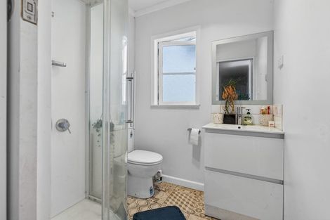 Photo of property in 17 Bickerstaffe Road, Maungaturoto, 0520