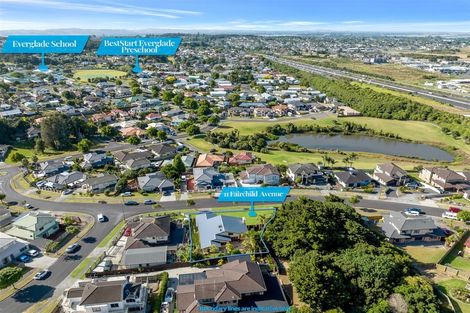 Photo of property in 11 Fairchild Avenue, Goodwood Heights, Auckland, 2105